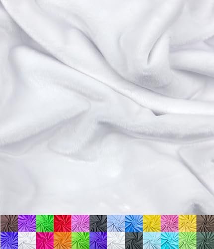 Minky vs Fleece Fabric: Which Is Better for Blankets?